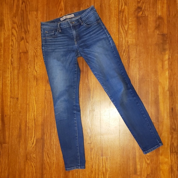 SOLD-Guess Jeans - Picture 4 of 8